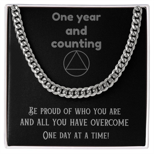 Silver-tone chain necklace with chunky curb links